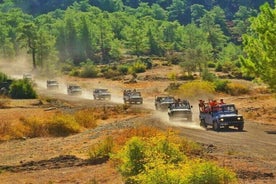 Tour safari in jeep laterale intorno alle montagne del Tauro con pranzo