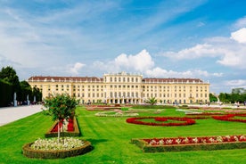 Vienna: Schönbrunn Palace & Garden Skip-the-Line Guided Tour