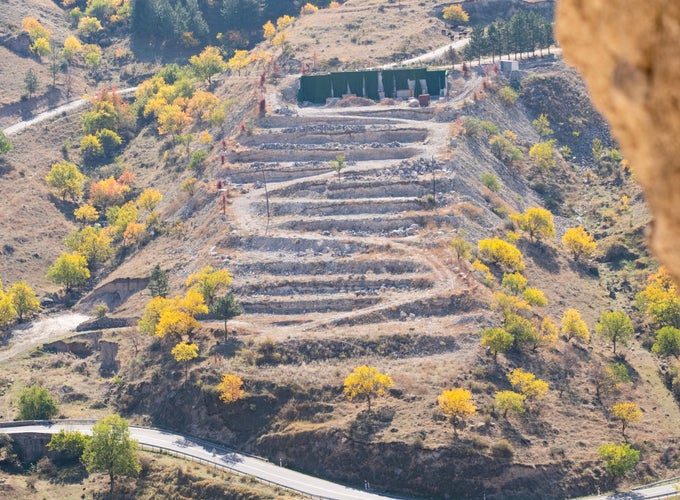 Vardzia cave monastery.jpg