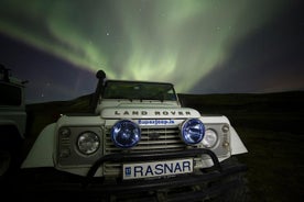 Tour dell'aurora boreale in superjeep da Reykjavik