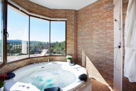 Casa rural Torre Buena Vista a 40 minutos de Valencia con gran jacuzzi y vistas maravillosass