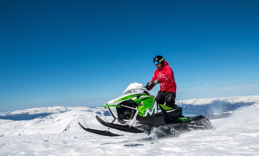 snowmobile-2322976_1280.jpg