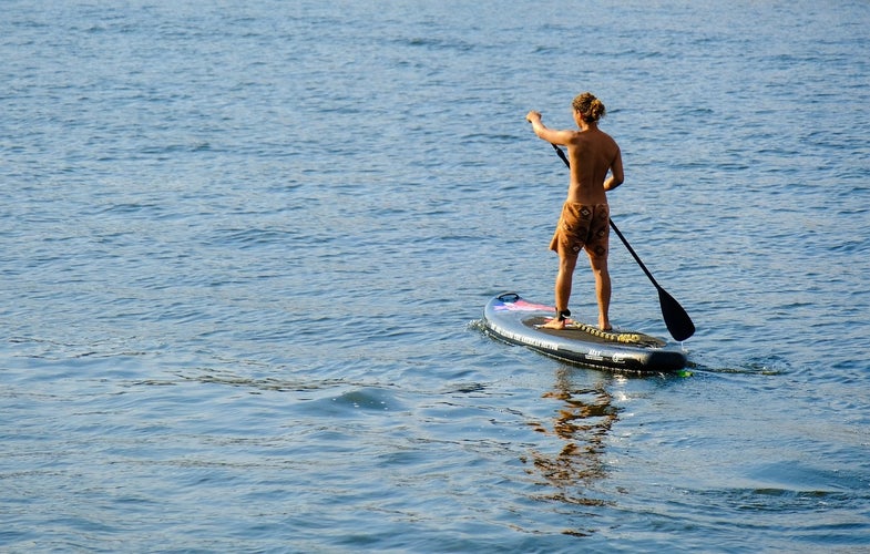 stand-up-paddling-4469377_1280.jpg