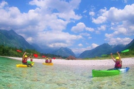 Viaje en kayak por el río Soca