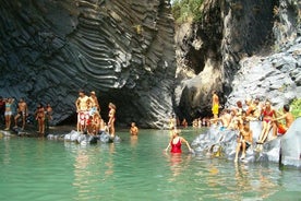 Private Tagestour von Gole dell'Alcantara mit Speisen- und Weinverkostung in Giardini Naxos