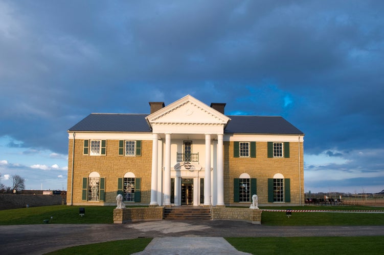 Memphis Mansion, a museum on Elvis Presley.