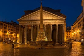 Rendez-vous romantique : visite nocturne privée de Rome avec chauffeur