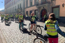 Riga: Guided City Highlights Bike Tour