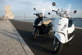 Lissabon: Lej en scooter fra 4 timer op til 7 dage Honda Pcx