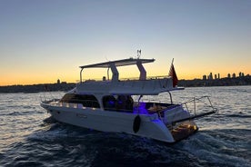 Private 2-Hour Bosphorus Cruise with Yacth