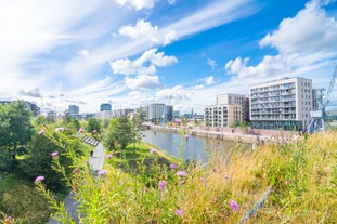 Photo of panorama of New City Hall in Hannover in a beautiful summer day, Germany.