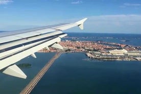 Servizio di trasferimento con mezzi privati alla partenza dall'aeroporto Marco Polo di Venezia