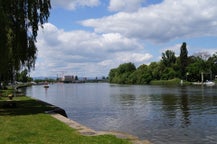 Minibusjes te huur in Offenbach am Main (Duitsland)