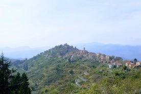 Tour de vélo d'une journée dans les montagnes liguriennes de la Riviera italienne