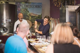 Cantina Cortecorbo: lezione di cucina sulla pizza, pranzo e degustazione di vini 