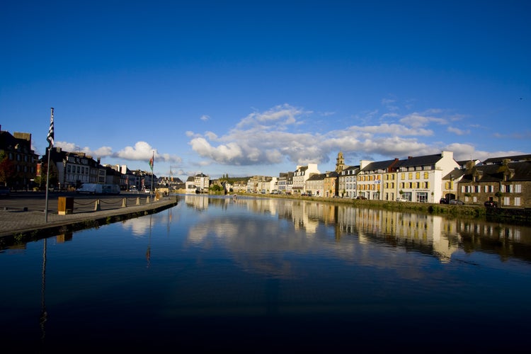 photo of view of view of the city of landerneau.