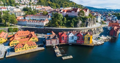 Best Time to Visit Bergen: A Seasonal Guide to Norway’s Gateway to the Fjords