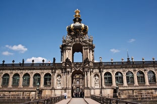 Kronentor (Zwinger, Dresden)