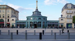 Serris travel packages