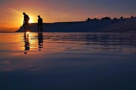 Visite guidée quotidienne de Pamukkale avec prise en charge à l'hôtel de Pamukkale.