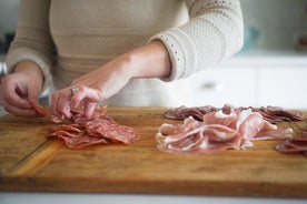 Il laboratorio di cucina artistica della Norcineria con pranzo e passeggiata a cavallo