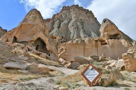 Cappadocia South Tour (Prof-opas, liput, lounas ja kuljetus sisältyy hintaan)