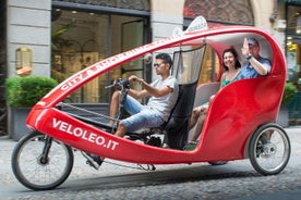 Two Hours Sightseeing Tour in Rickshaw in Milan