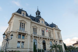 Photo of Bordeaux aerial panoramic view. Bordeaux is a port city on the Garonne river in Southwestern France.