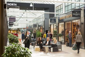 Tour privado de compras desde Sheffield al Designer Outlet York