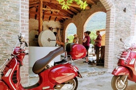 Proef de smaken van Corfu Vespa Scooter Tour