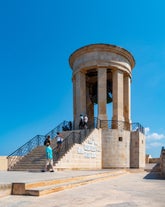 Siege Bell War memorial