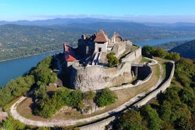 Schilderachtige bochtheuvels in de Donau en de kunststad: privéautotocht