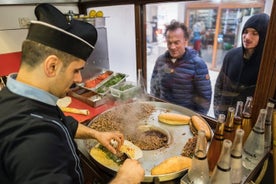 Tour de comida callejera de Estambul: ferry del Bósforo, Kadıköy y Moda