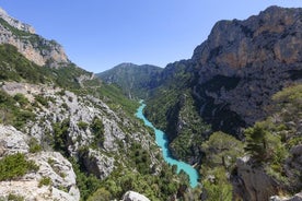 普罗旺斯地区艾克斯的Verdon峡谷和Moustiers Ste-Marie之旅