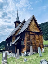 Ski holiday in Beitostølen with snow-covered high mountain