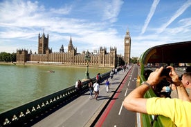 ロンドン ビンテージ バスツアー テムズ川クルーズつき、ランチオプションあり