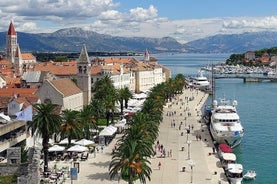 Gönguferð um gamla bæinn í Trogir