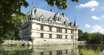 Royal New Year cruise on the Loire (port-to-port cruise)