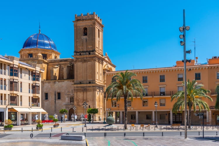 Photo of Basilica of Santa Maria in Elche, Spain.