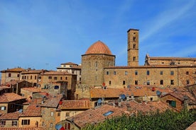 YKSITYISET KIERTO: Koko päivä Volterrassa ja San Gimignanossa viininmaistelukokemuksella