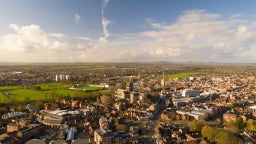 Best cheap vacations in Worcester, England