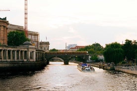 Höjdpunkter och dolda pärlor med lokalbefolkningen: Best of Berlin Private Tour