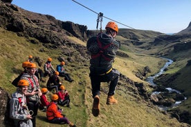 Frá Vík: Zipplínu- og gönguferð