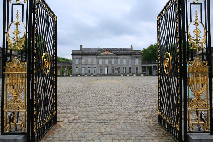 photo of view of The historic Castle of Seneffe in Wallonia, Belgium, view from the side of the street.