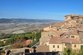 Discover Tuscany in Moto Indian a Day Experience 