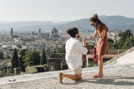 Geh runter auf dein Knie! Überraschungsvorschlag in Florenz