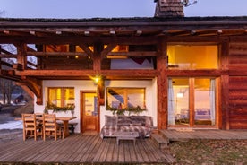 Warm & Cosy 3BR Chalet w/ Fireplace in Nature