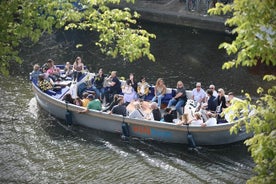 Croisière sur les canaux d'Amsterdam en bateau ouvert avec un skipper-guide local