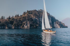 Excursão privada guiada de barco à vela no Lago Como com aperitivo