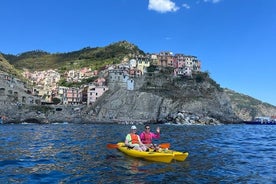 Avventura in kayak alle Cinque Terre da Riomaggiore